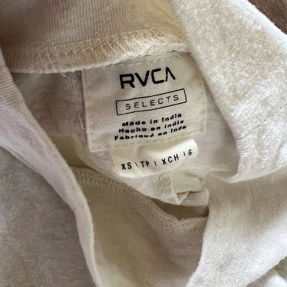 ✨GUC✨RVCA Cream Top - Womens Size XS - Picture 3 of 4